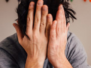 Sức khỏe - Quan hệ cả chục lần “cậu nhỏ” vẫn chẳng chịu xuống, ông chồng Hà Nội phải cầu cứu bác sĩ