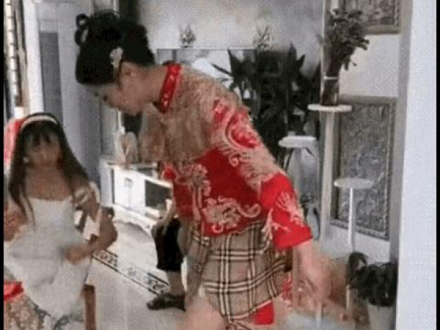 Clip Eva - Clip: Cô dâu cởi váy, tuyên bố hủy hôn tại đám cưới và lý do bất ngờ