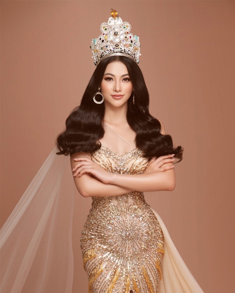 Vượt qua 86 thí sinh đến từ khắp thế giới, Phương Khánh đã giành được vương miện Hoa hậu Trái Đất 2018. Đây là lần đầu tiên có đại diện Việt Nam đăng quang tại 1 trong 6 cuộc thi sắc đẹp lớn nhất toàn cầu.
