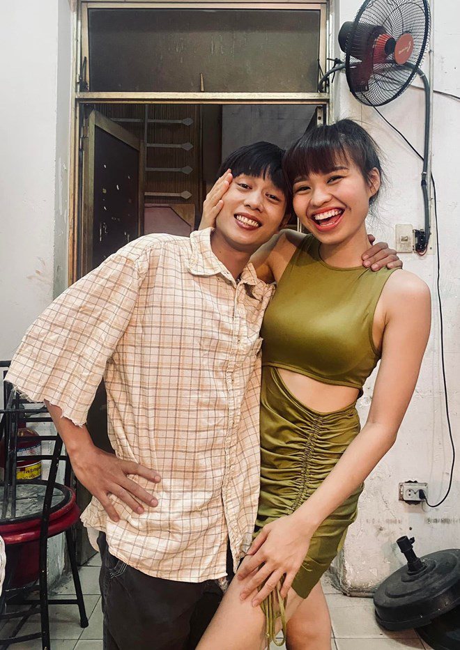 Lê Lộc khoe ảnh bên bạn trai dịp đầu năm mới.