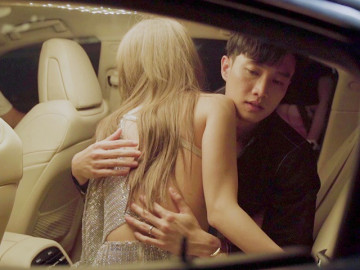 Minh Hằng rủ bạn diễn uống rượu trước mỗi cảnh nóng