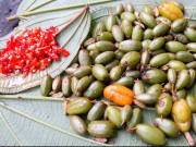 Xem ăn chơi - Loại quả xưa có đầy trong rừng, giờ thành đặc sản được chị em "đắm say", 120.000/kg