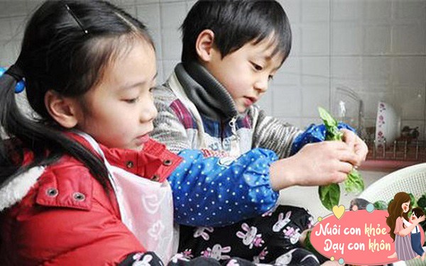 Ngay từ khi còn nhỏ, cần tập cho trẻ những thói quen tốt, những kỹ năng xã hội cơ bản giúp trẻ có thể chủ động và tích cực hơn trong cuộc sống.