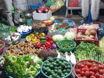 Ngày đầu rét đậm rét hại, giá rau xanh bất ngờ tăng mạnh, chanh sả dự kiến cháy hàng