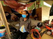 Tin tức - Người phụ nữ sống tại bãi rác ô nhiễm nhất Sài Gòn: "Đổi đời" sau khi sinh con thứ ba