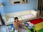 Tin tức - Mẹ kế khỏa thân hoàn toàn trước mặt 2 con trai riêng, biện minh: "Các con quá nhỏ để hiểu"