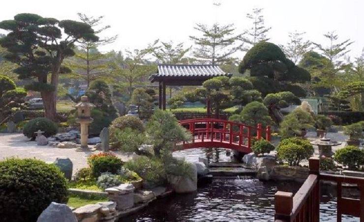 Tin tức 24h: Choáng ngợp biệt phủ 3.000m2 của sếp nhà FPT với bộ sưu tập đá ngọc quý hiếm - 3