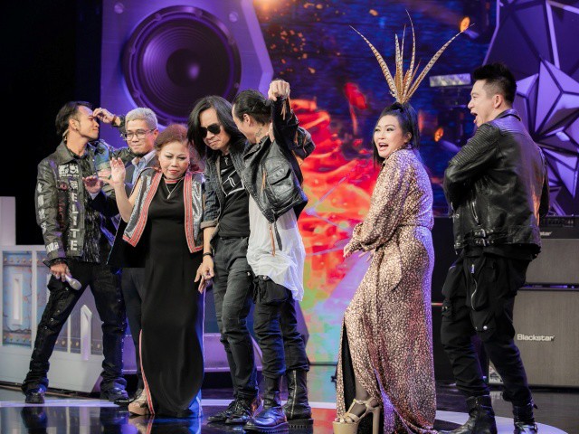 Những khoảnh khắc cháy hết mình của dàn HLV Rock Việt