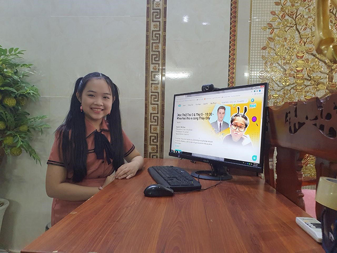 Mô hình học thêm trực tuyến như một giải pháp đồng hành cùng bố mẹ trong giai đoạn trẻ đến trường sau Tết.