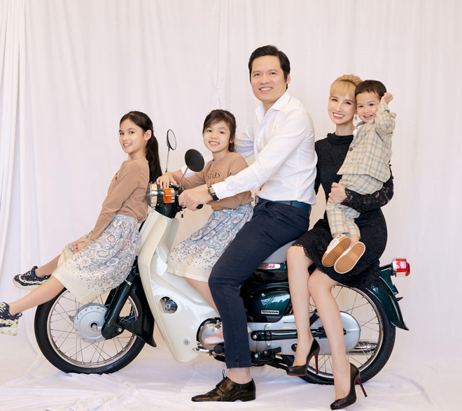 Gia đình tác giả
