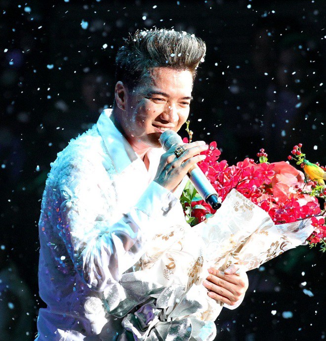 Tình là đêm nhạc đặc biệt nằm trong chuỗi sự kiện kỷ niệm 30 năm ca hát của nam ca sĩ Đàm Vĩnh Hưng.