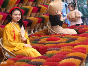 Tin tức - Ghé thăm các “mệ”, các chị làm du lịch tại làng hương trăm tuổi cố đô Huế