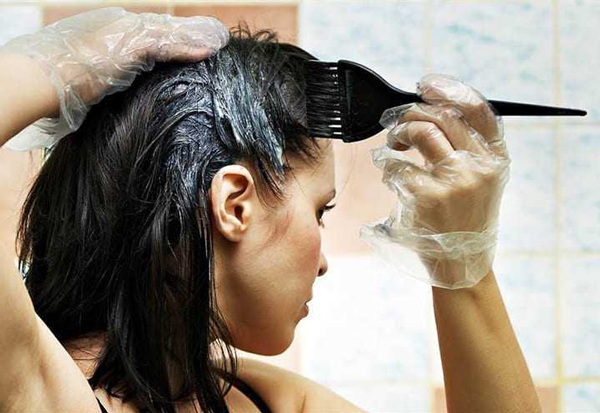 Nhuộm tóc có hại không? Những ai không nên nhuộm tóc