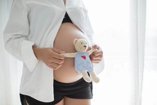 Nhuộm tóc có hại không? Những ai không nên nhuộm tóc