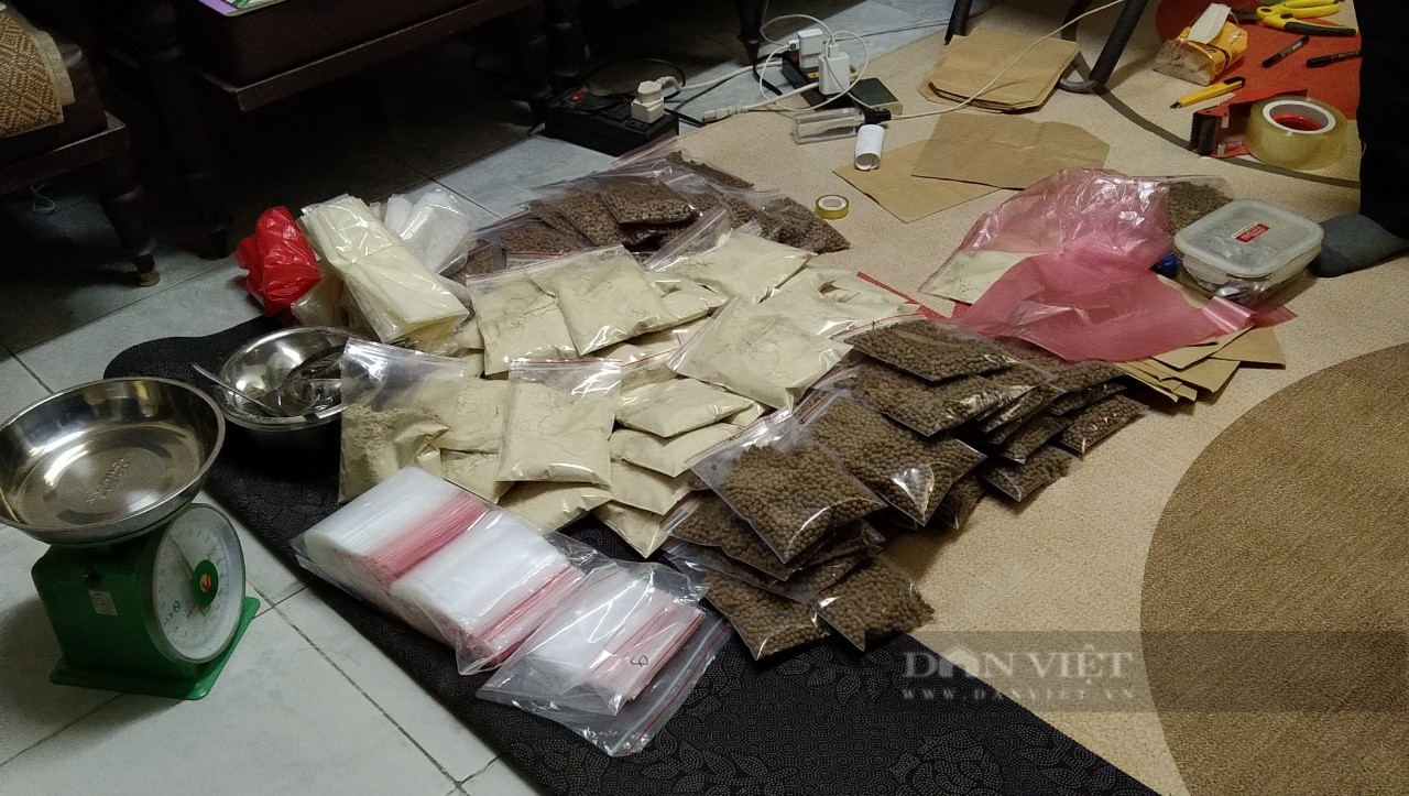 Sản phẩm được đóng gói tại nhà ông Tuấn. Ảnh PV