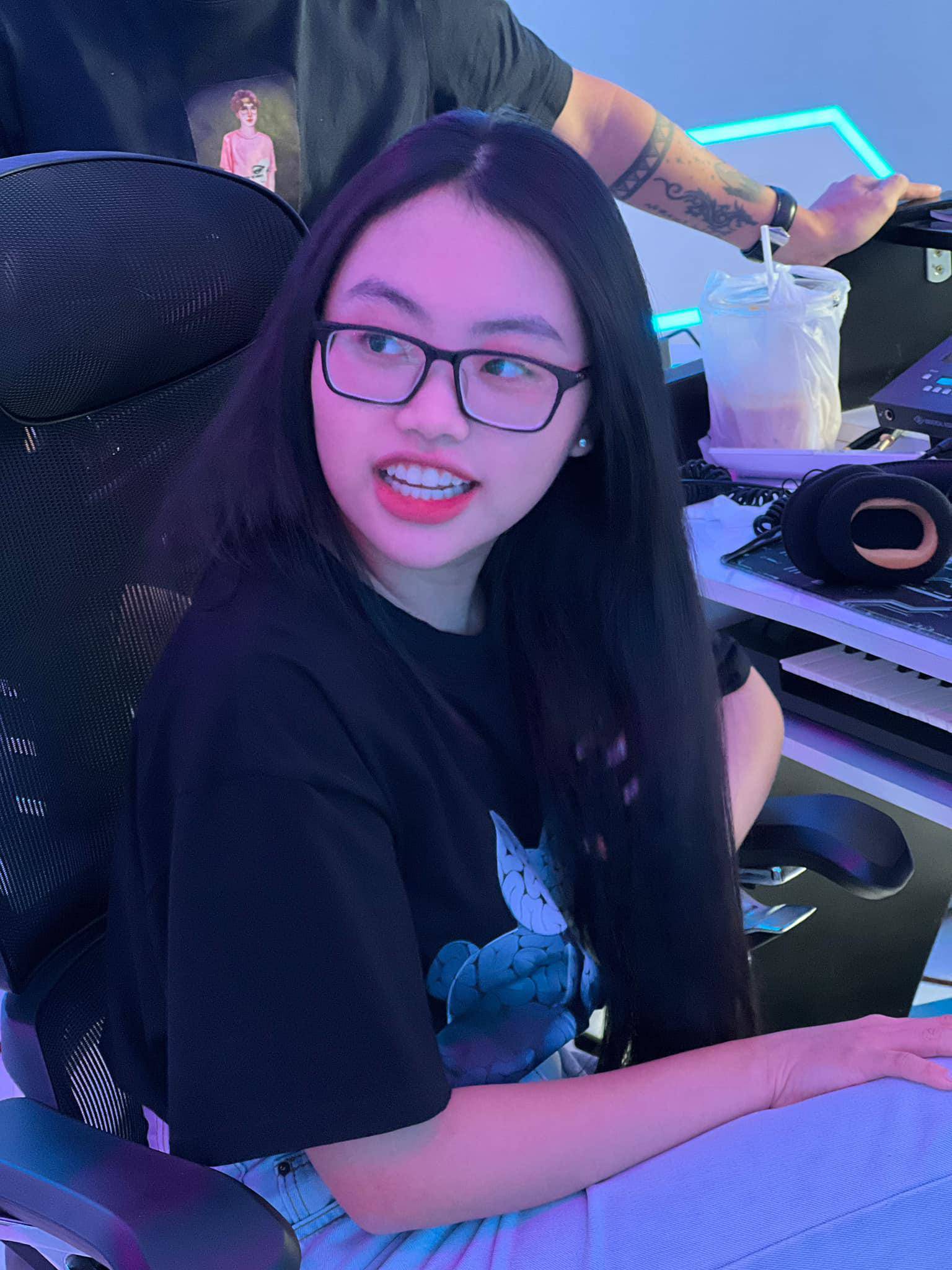 Ở tuổi 19, Phương Mỹ Chi đã có thể chủ động với con đường nghệ thuật.