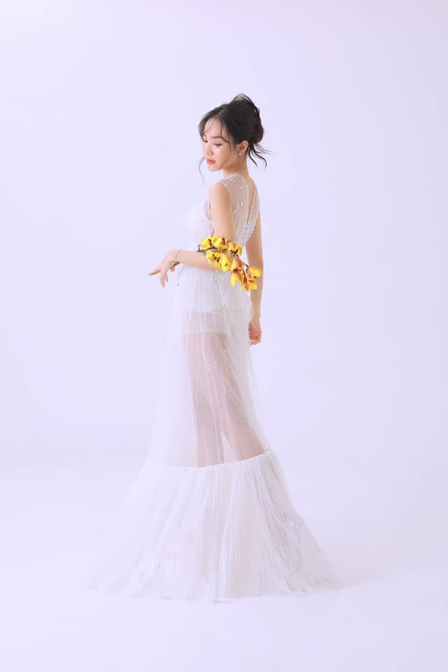 Vẻ đẹp cận cảnh của mỹ nhân có vòng eo nhỏ nhất lịch sử cuộc thi Hoa hậu Việt Nam - 5