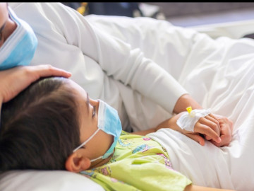 Những trẻ nào dễ trở nặng khi mắc COVID-19? Có cách nào tránh cho trẻ F0 khỏi diễn biến xấu?