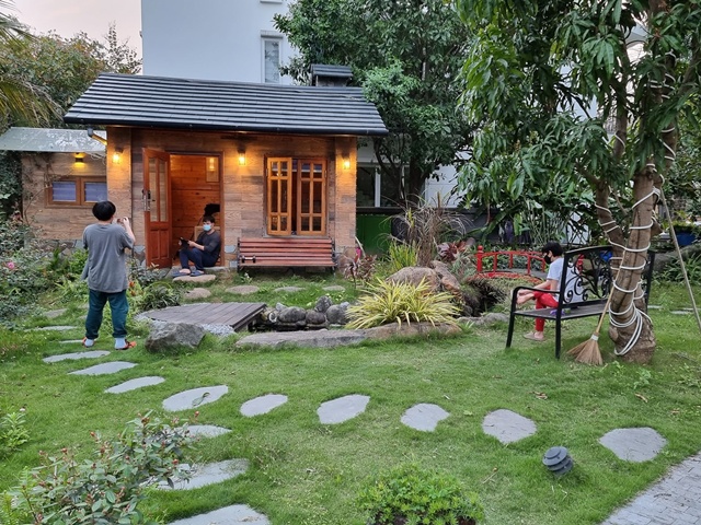 Cảnh họp gia đình giữa lúc Xuân Bắc F0 thành tâm điểm, thấy không gian cơ ngơi đẹp mê ly