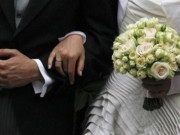 Tin tức - Vừa cưới 5 ngày, vợ bỏ lên chùa làm ni cô, 10 năm sau trở về quyết định bất ngờ