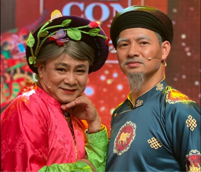 Tự Long khiến dân mạng nể phục vì bài thơ thông báo bạn thân bị F0.