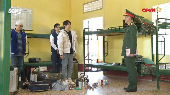 Sao Nhập Ngũ: Chết cười với vali đồ đủ thứ trên đời và màn xin xỏ của Hòa Minzy, Duy Khánh - 9