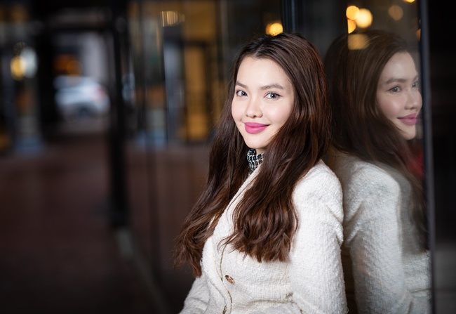 Nữ diễn viên amp;#34;mặc áo yếm không nội yamp;#34; trên truyền hình 5 năm trước, giờ ra sao? - 5