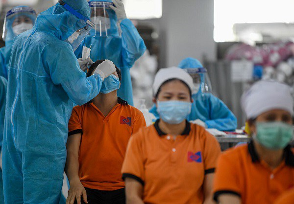 Không phải F0 nào cũng có điều kiện làm việc trực tuyến, vì thế cần có quy định cụ thể với từng ngành nghề khác nhau.