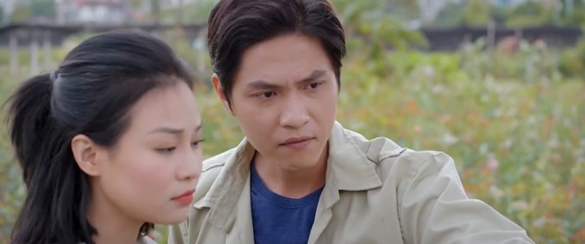 Who is the woman who left home because of a son, whose beauty is the same as Hoang Thuy Linh in The Way To The Flower Region?  - 3