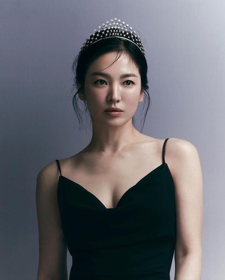 Nữ hoàng Song Hye Kyo mặc cả cây tiền tỷ, chị em chi trăm nghìn đô; # 34; đầm; # 34;  Theo đuổi - 1