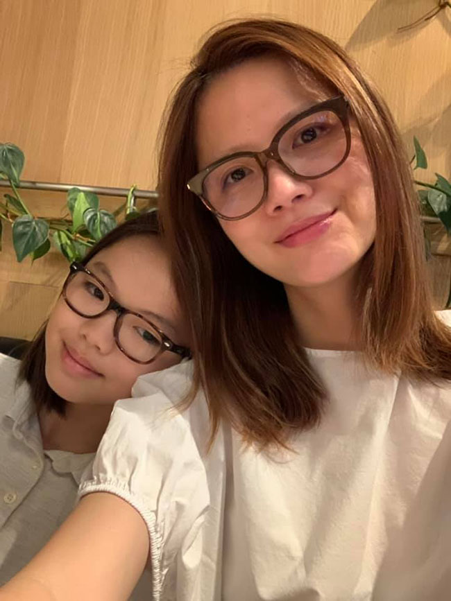 Leaving her career to follow her husband to Canada, Tang Thanh Ha's love rival is now living a full life, beautiful daughter - 5