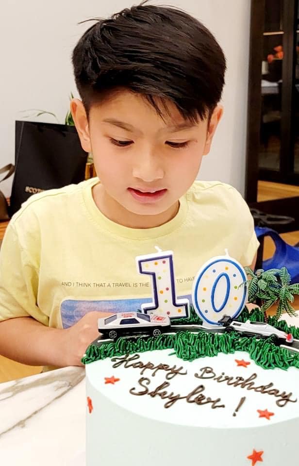 Nguyen Hong Nhung 10 years raising autistic son: The boy is now handsome and has made a lot of progress - 5