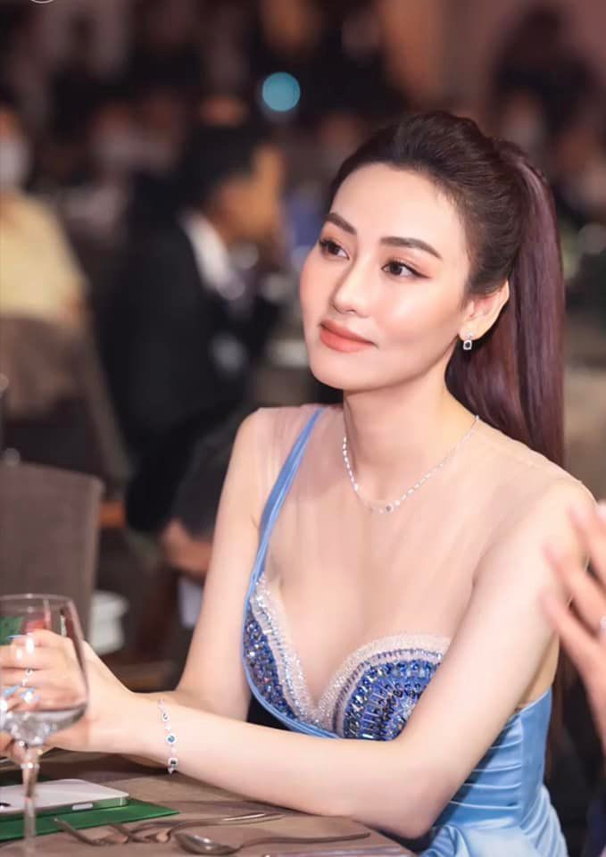 amp;#34;Meetingamp;#34;  The hottest Miss Vbiz, the nation's first love, Ngan Khanh, made a mistake - 3