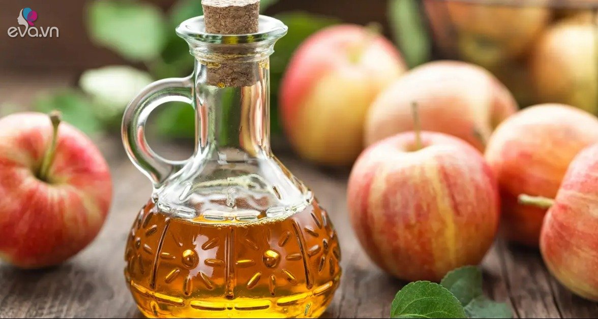 Is it good to drink apple cider vinegar in the morning?  Few known benefits and risks of drinking apple cider vinegar
