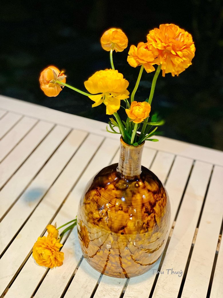 Hanoi lecturer places durable and beautiful ranunculus: Spent 80,000 VND with 10 vases of flowers to play for 19 days - 11