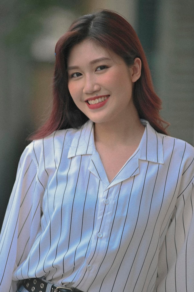 MC Cat Tuong's daughter is getting prettier, even her mole looks like her mother - 7