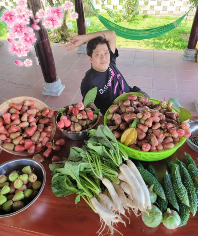 Biệt thự miệt vườn của Trường Giang: Hồ cá to tiền tỷ, trái cây xum xuê hái được cả đống - 13