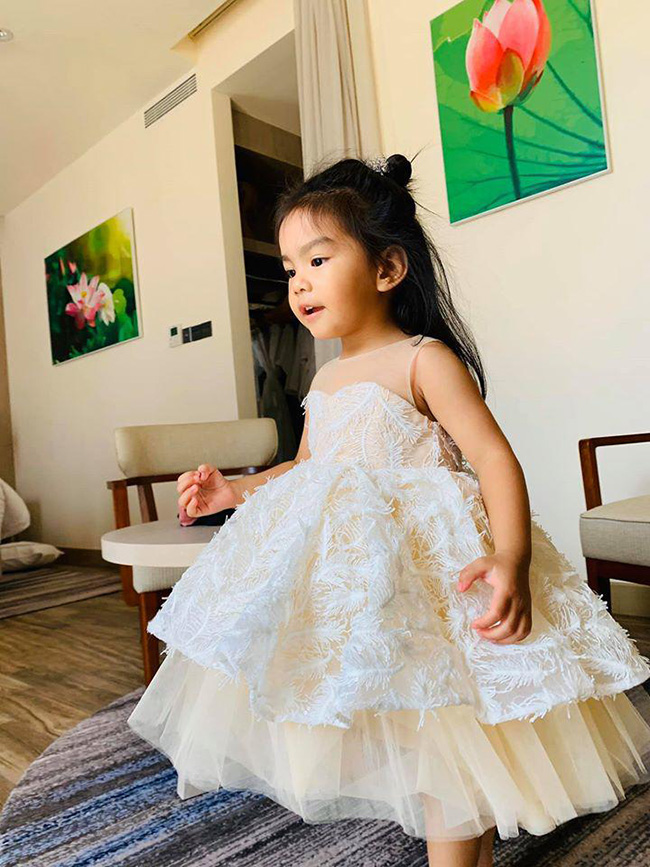 Pham Quynh Anh's beautiful and talented daughters, the most impressive girl is 1m82 - 9 .