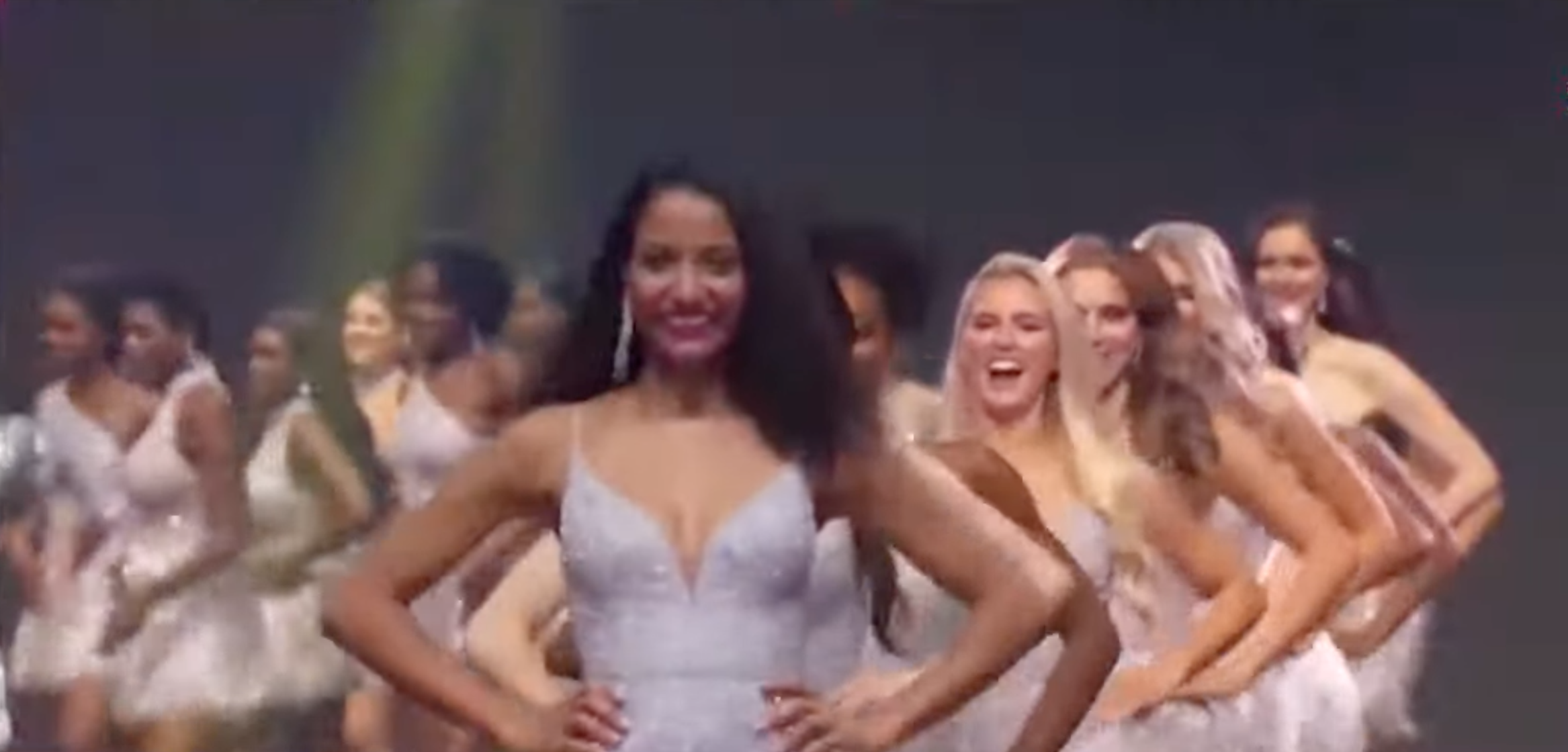 Miss World 2021 final live: Do Thi Ha walks like a goddess in a pink dress - 9