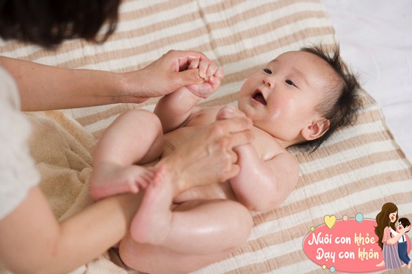 Những lợi ích tuyệt vời khi chạm vào bé, mẹ biết sớm càng nhàn tênh khi chăm con - 6