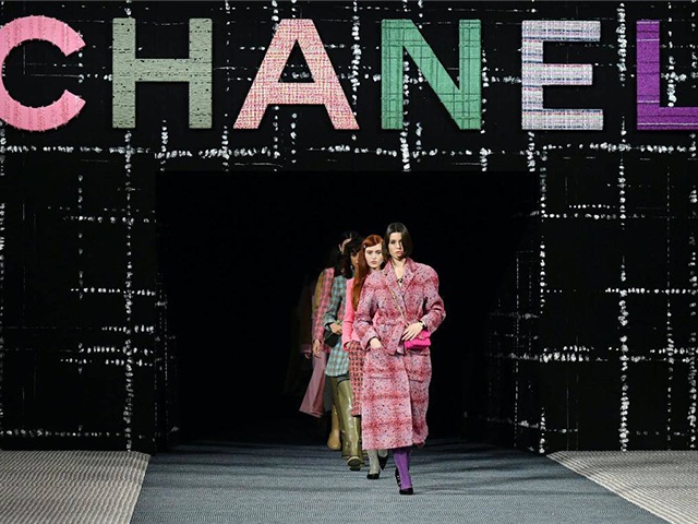 Chanel đưa bộ sưu tập Cruise 2021/22 trở lại Dubai - Nhịp sống kinh tế Việt  Nam & Thế giới