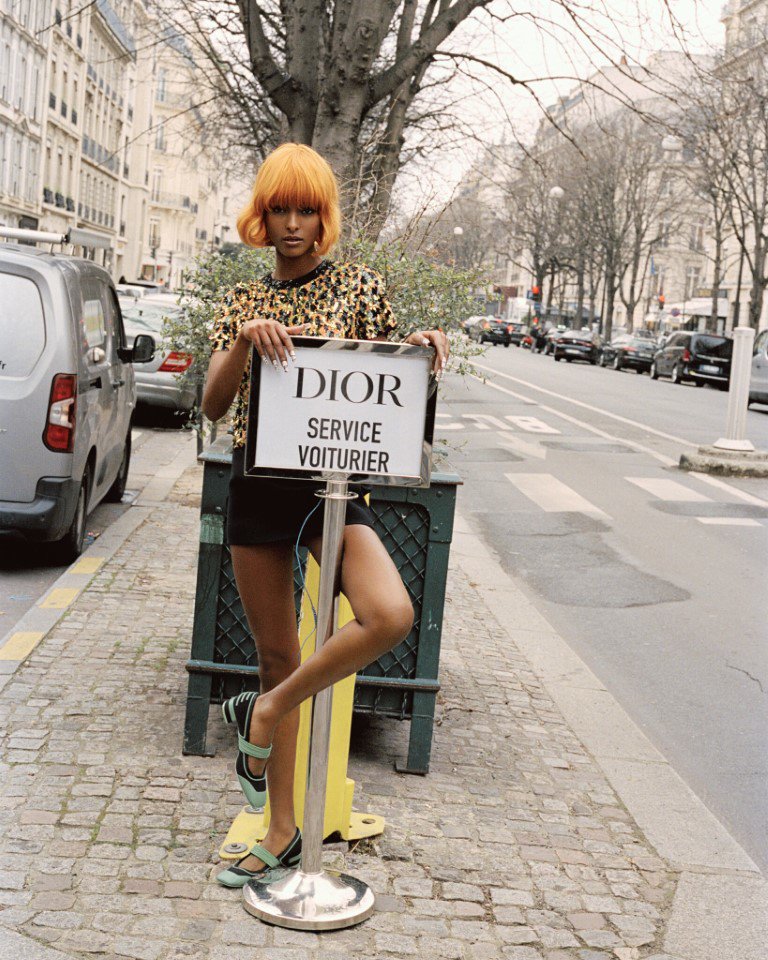 Beautiful Dior fashion house with new headquarters in Paris - 6