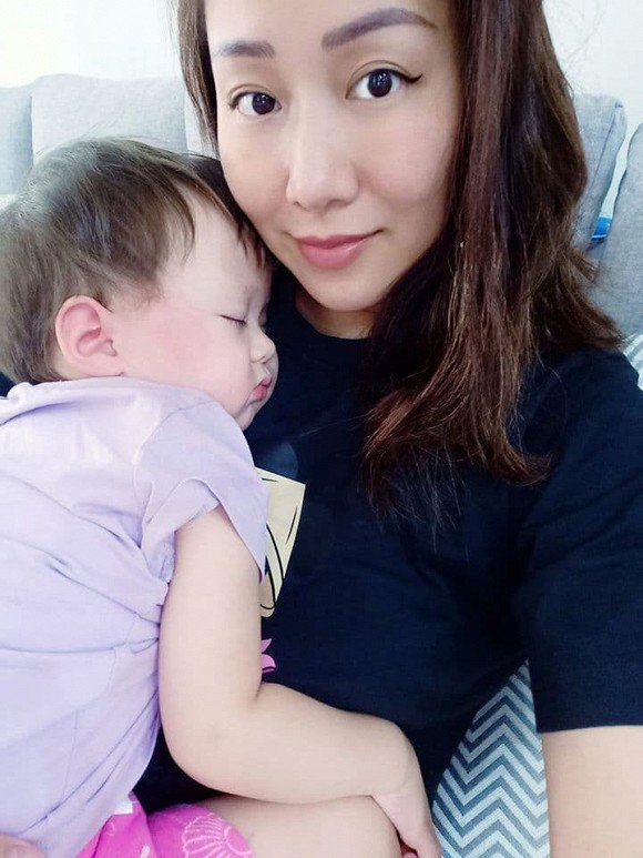 Miss Universe Ngo Phuong Lan gives birth to baby with western husband, breastfeeding to 2 years - 5