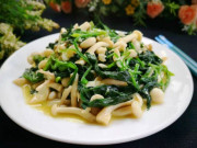 Bếp Eva - Đều là rau, 2 loại này xào chung với nhau bổ máu, tốt cho mắt lại ngon hơn cả thịt