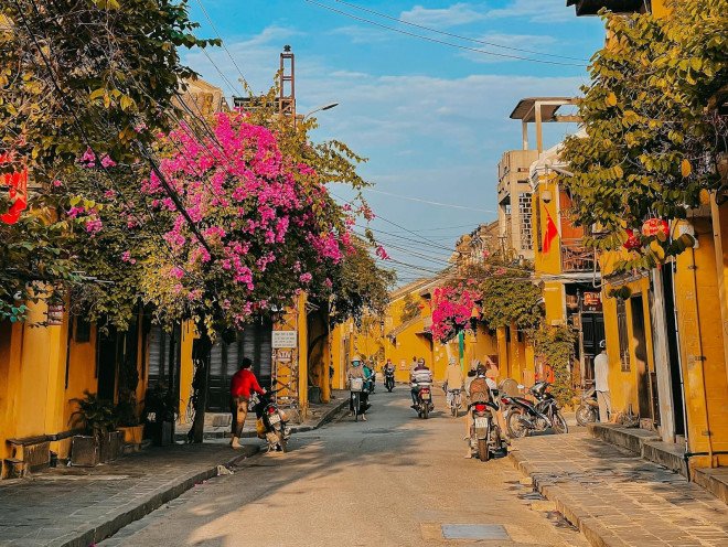Hoi An in its most beautiful season, pack your experience bags to wait for the day to pass - 5