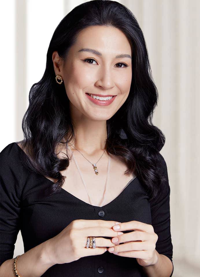 Kathy Uyen announces her pregnancy at 41, reveals vital information about her baby - 1