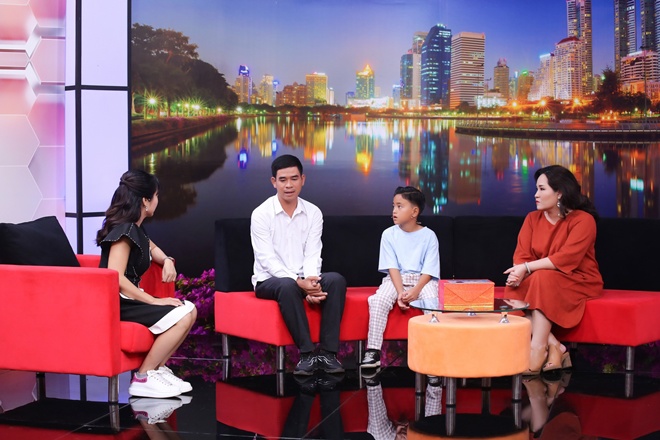 Meeting with Oc Thanh Van reveals the life of the deceased husband and children at Boundary - 9