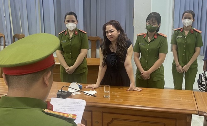 Hình ảnh bà Nguyễn Phương Hằng tại cơ quan công an.