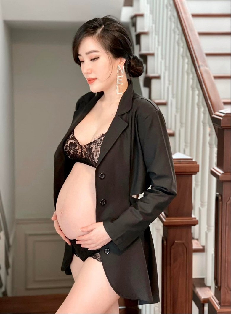 Hiding the story of her pregnancy, Bao Thy now shows a close-up of her pregnant belly amp;#34;smooth and smooth amp;#34;  - 6