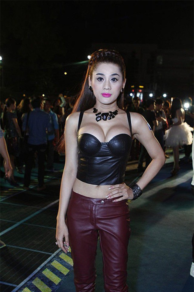 While still sexy, Lam Khanh Chi was forced to dress up and criticized, now being a single mother is quite open - 1